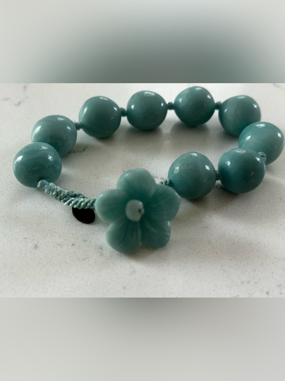 Sajen 925 beaded vintage bracelet with carved flower closure